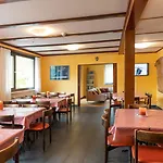 Lake Lodge Hostel Hostel Iseltwald