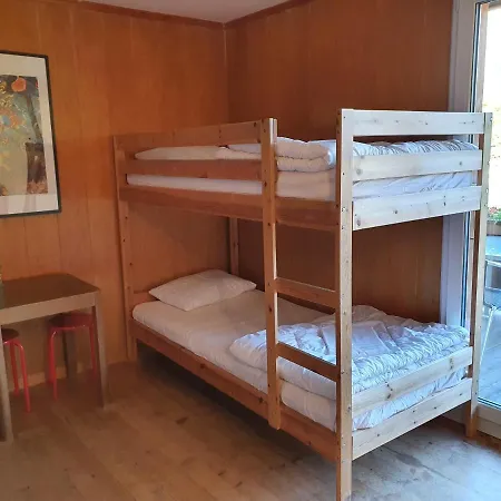 Auberge de jeunesse Lake Lodge Hostel Iseltwald