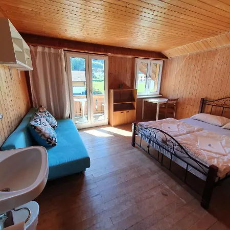 Lake Lodge Hostel