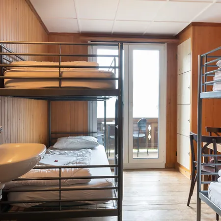Lake Lodge Hostel