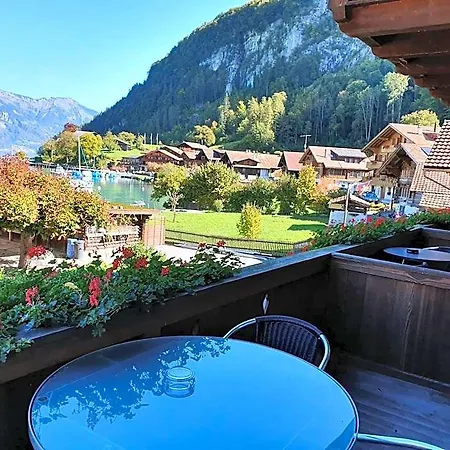 Lake Lodge Hostel * Iseltwald