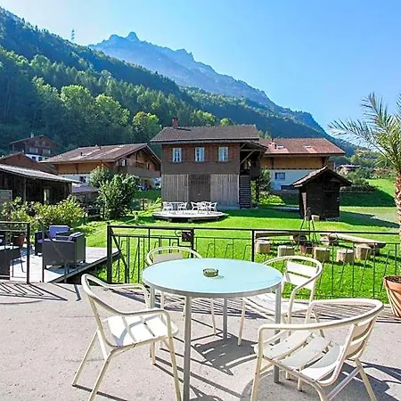 Lake Lodge Hostel