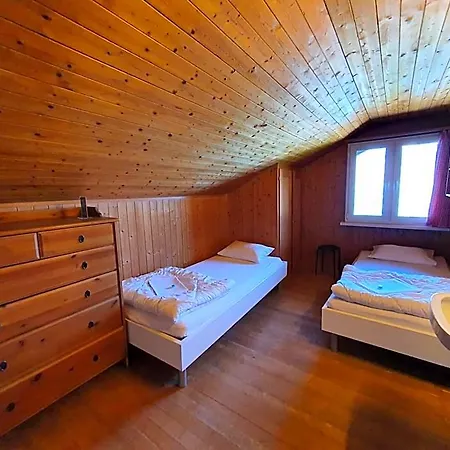 Hostel Lake Lodge Hostel Iseltwald