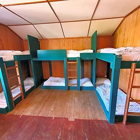 Lake Lodge Hostel