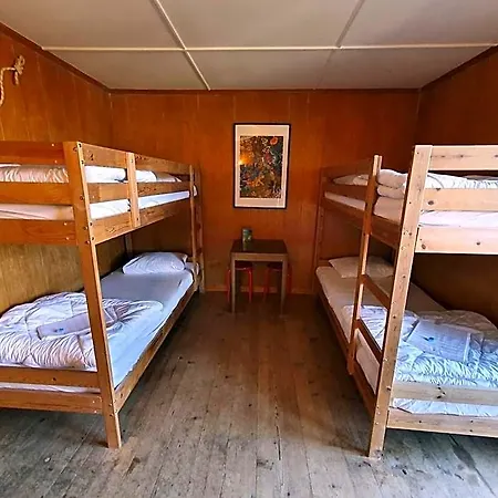 Hostel Lake Lodge Hostel *