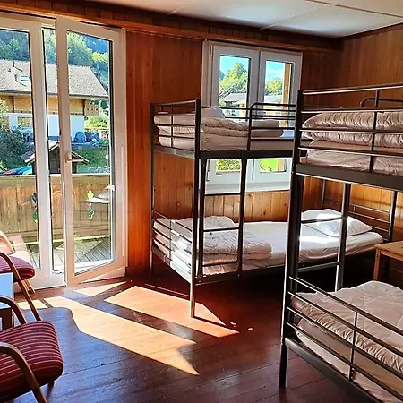 Lake Lodge Hostel *