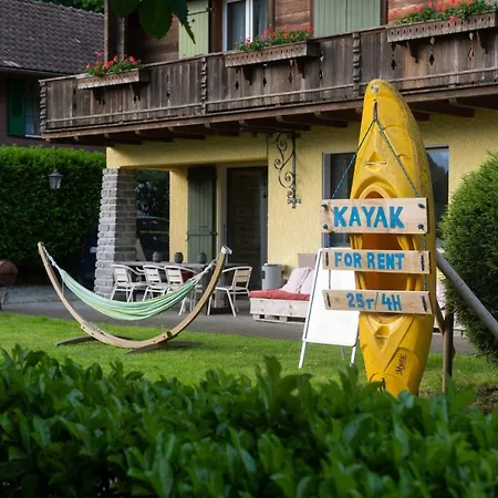 Auberge de jeunesse Lake Lodge Hostel *
