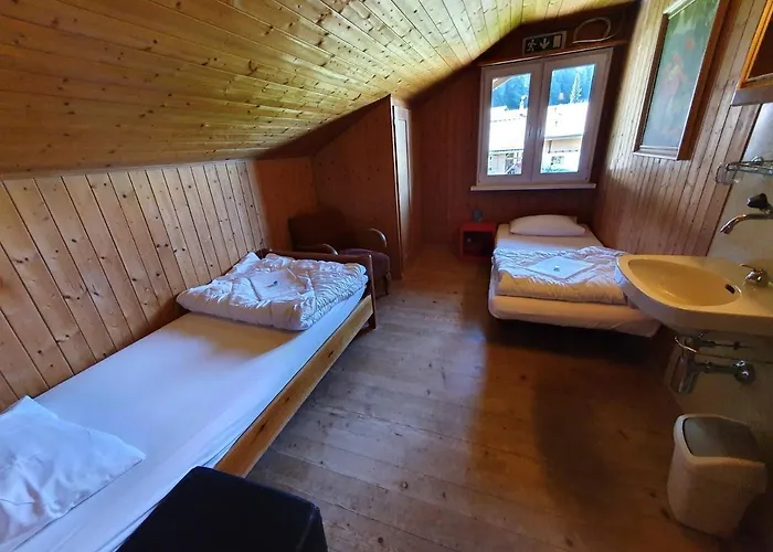 Lake Lodge Hostel Hostel Iseltwald