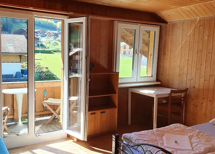 Lake Lodge Hostel Iseltwald