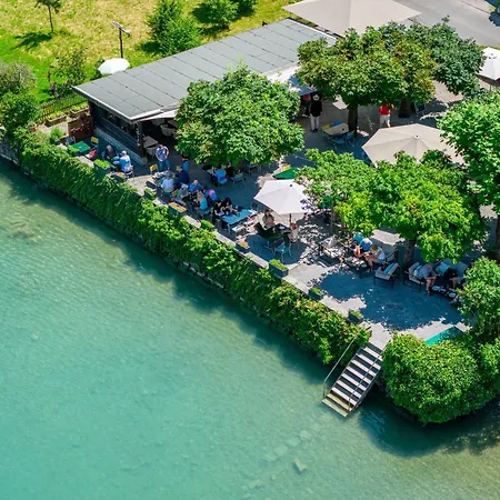 Hostel Lake Lodge Hostel Iseltwald