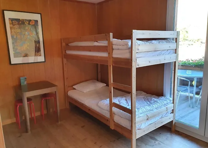 Hostel Lake Lodge Hostel Iseltwald