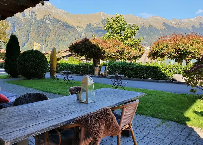 Lake Lodge Hostel