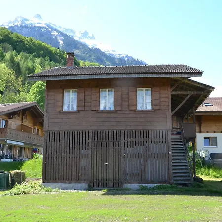 Lake Lodge Hostel