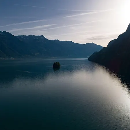 Lake Lodge Hostel ホステル *